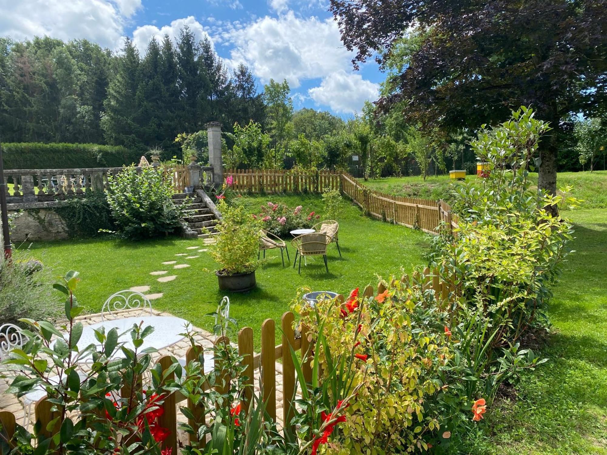 Bed and Breakfast Le Colombier De Malpas Quingey Екстер'єр фото